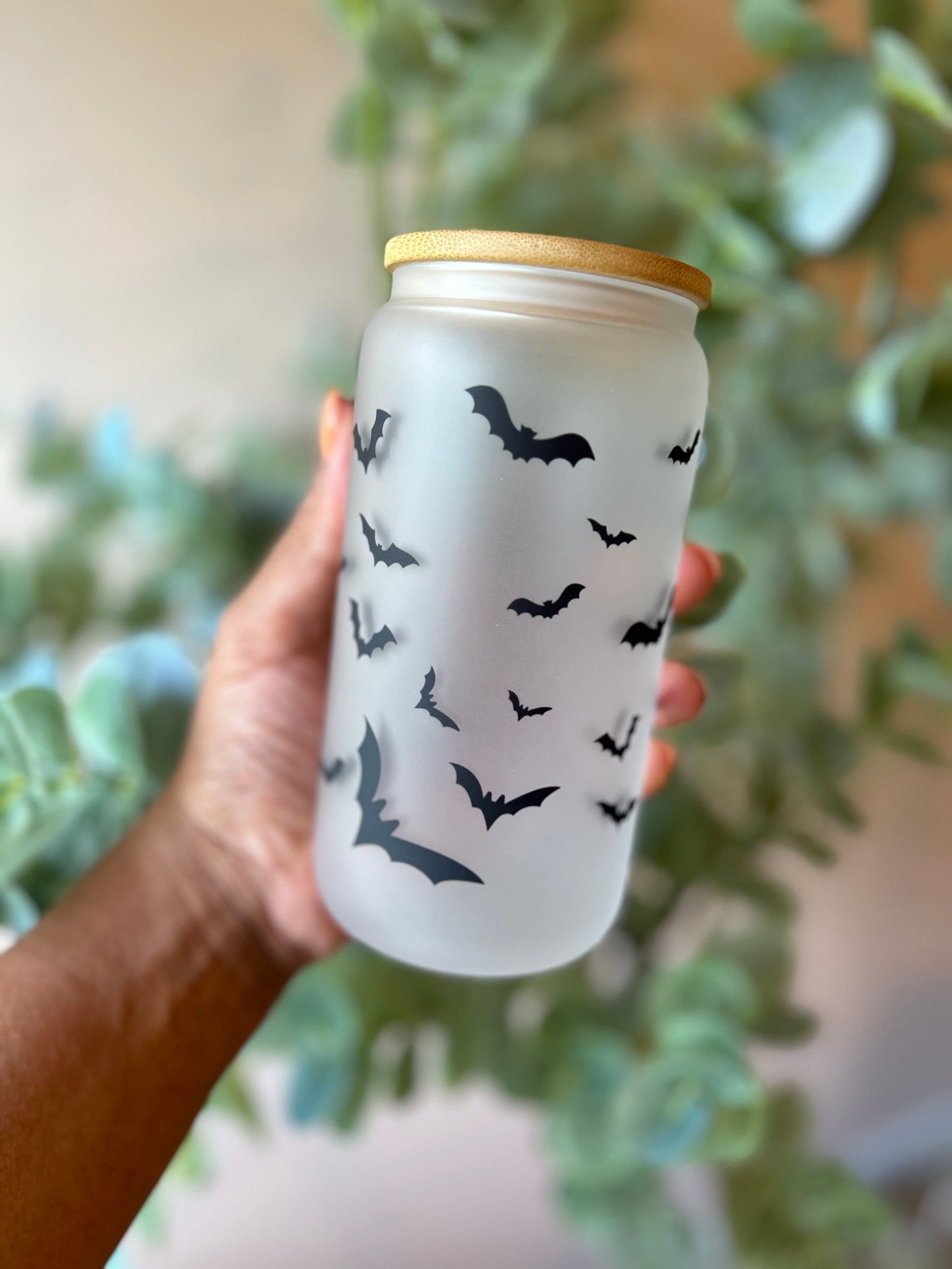 Back of Drink Up Witches 16oz glass can with bats all over